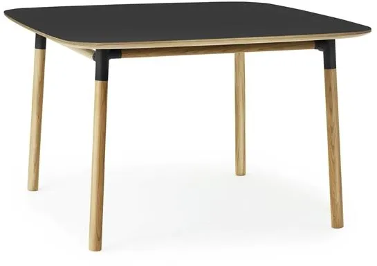 Normann Copenhagen Form Mesa de comedor 120 x 120 cm Negro/Roble